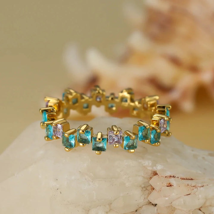 Skanto | Spredte Kubiske Diamanter Delikat Ring