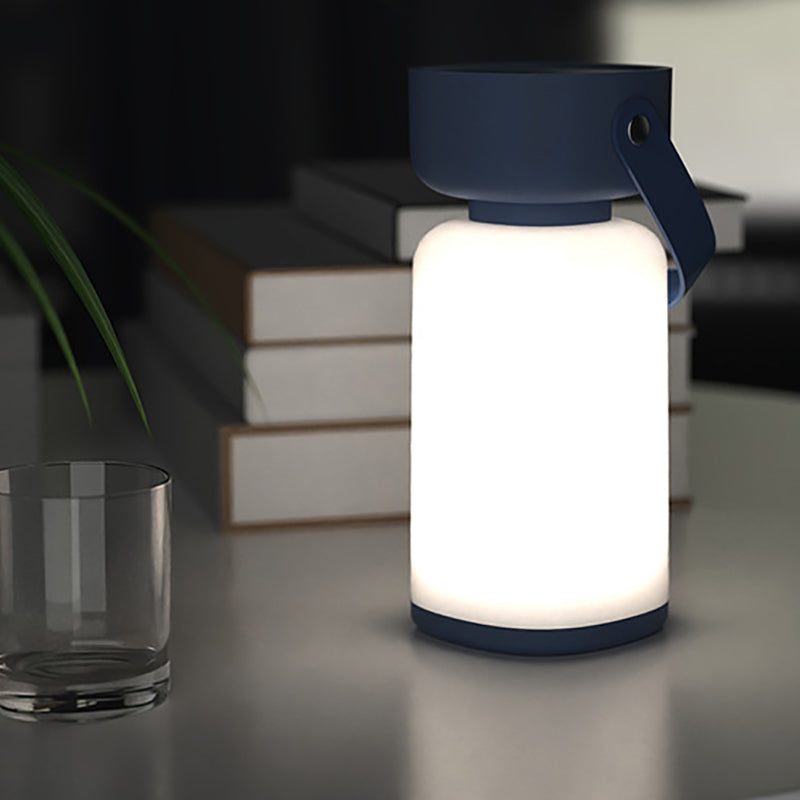 Skanto | Amanti Vanntett bærbar LED bordlampe Moderne sylinderdesign