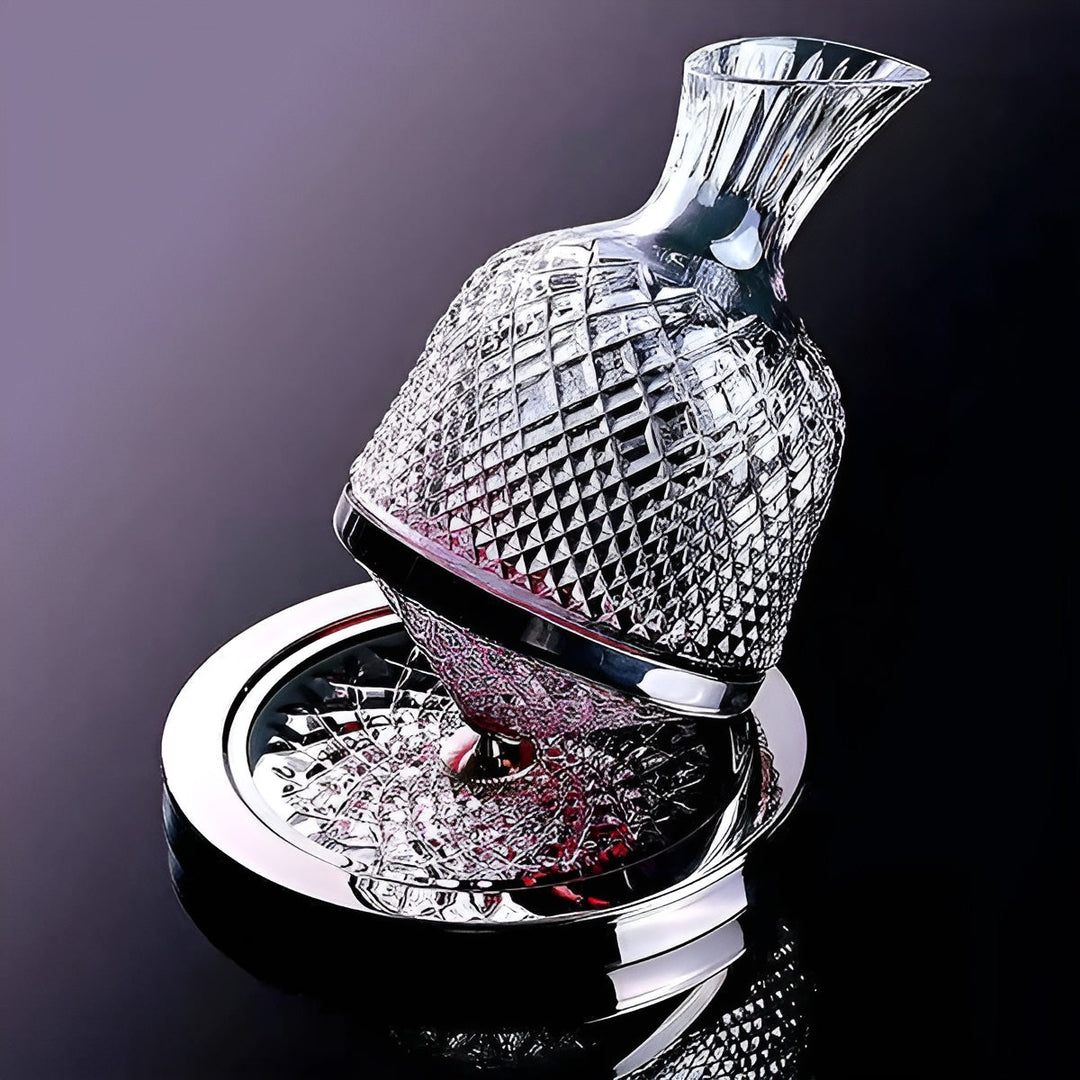 Krystall Glass Karaffel – 360° Rotérbar og Elegant | 1,5 L Vin og Drikke Dispenser | Skanto