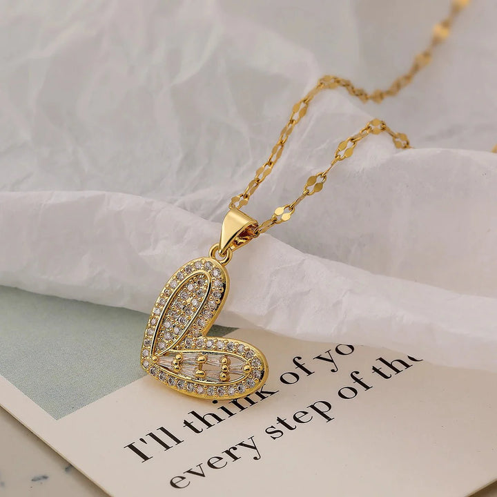Skanto | Glitrende diamantbelagte hjertehalskjeder