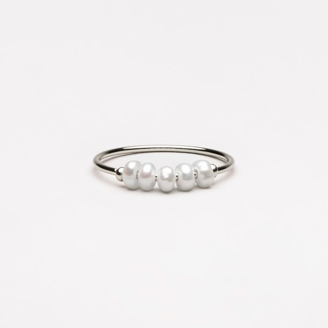 Chic Isolde Mini Pearl Ring - Hev stilen din!