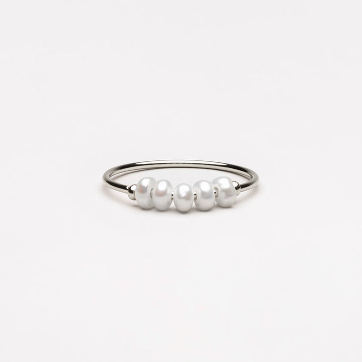 Chic Isolde Mini Pearl Ring - Hev stilen din!