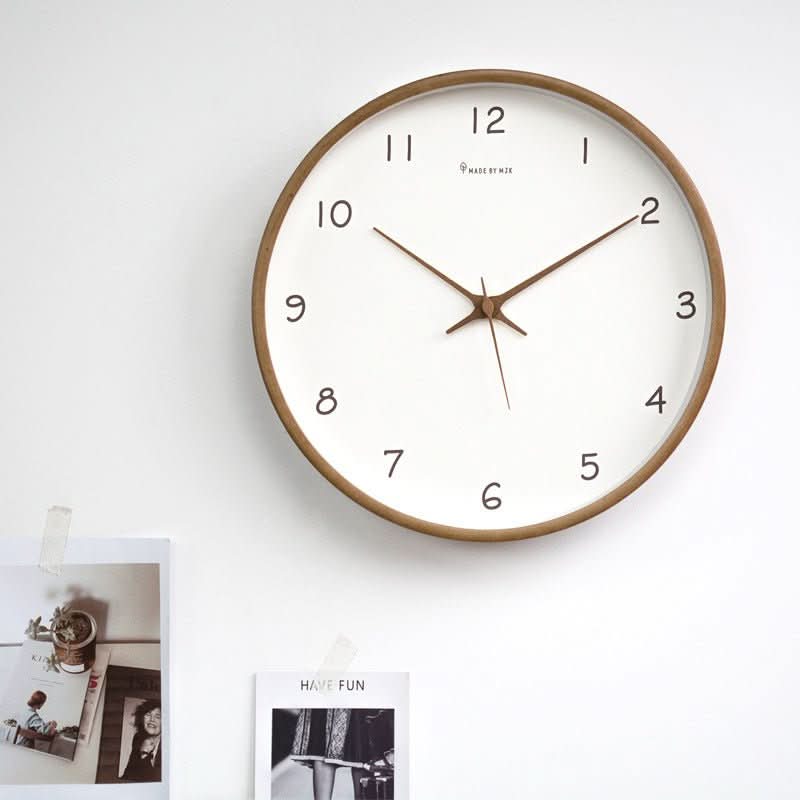 Skanto | Stille Solid Tre Analog Veggur