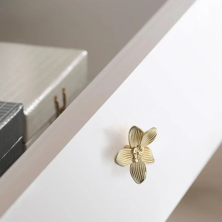 Single Hole Creative Petal Cabinet Knobs Furniture Handles Drawer Pull | Skanto