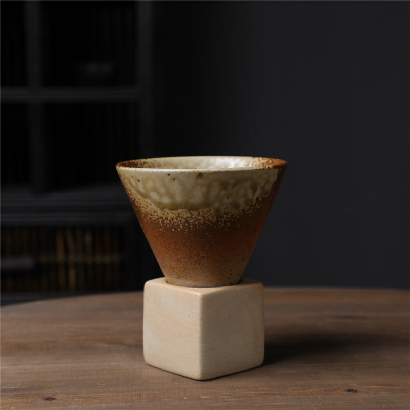 Grovt keramikk kaffekopp med base konisk couture kopp & base sett | Skanto