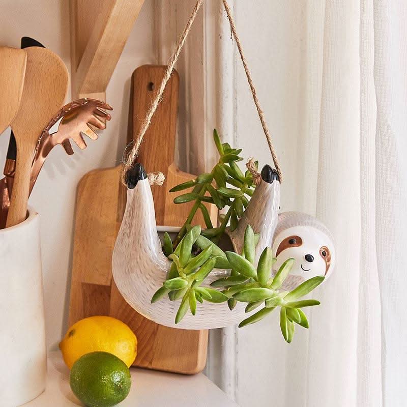 Skanto | LUMA – Stilig Hengende Sloth Vase for Dine Rom