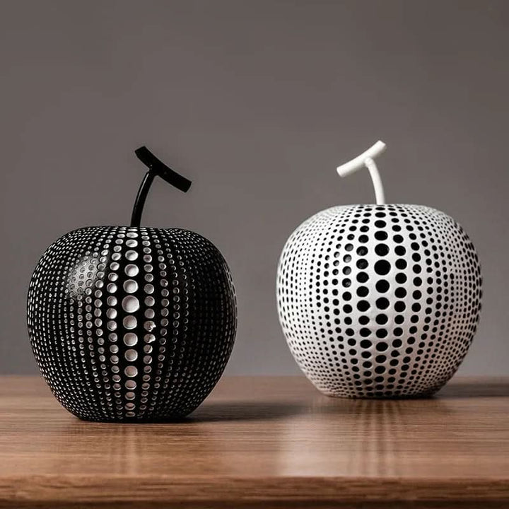 Skanto | MonoApple Dekorativ Figur – Svart & Hvit Prikkete Eple