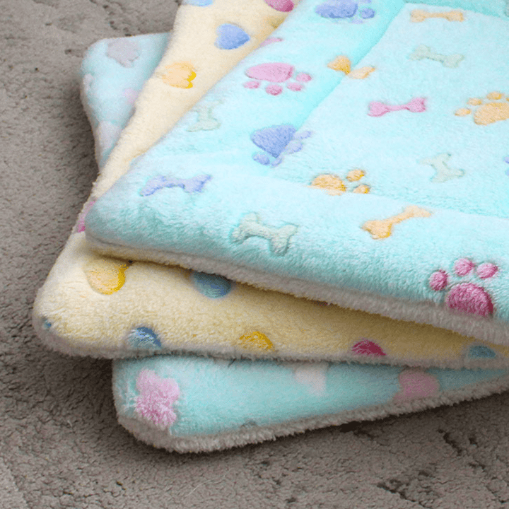 Skanto | SNUGCLOUD – Fluffy Fleece Pillow for Relaxed Pet Sleep