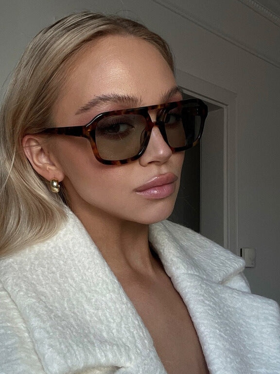 Vintage Sunglasses with UV Protection and Retro Charm - Loreen | Skanto
