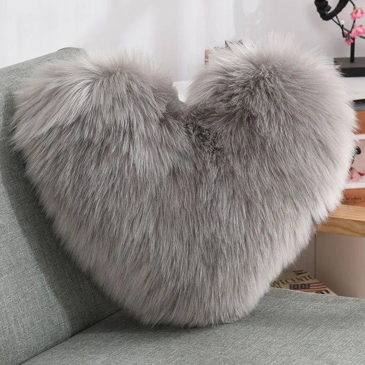 Myk hjerteformet fluffy sofa pute i myk polyester | Skanto