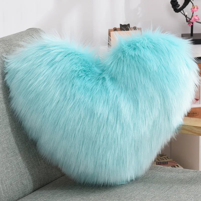 Myk hjerteformet fluffy sofa pute i myk polyester | Skanto