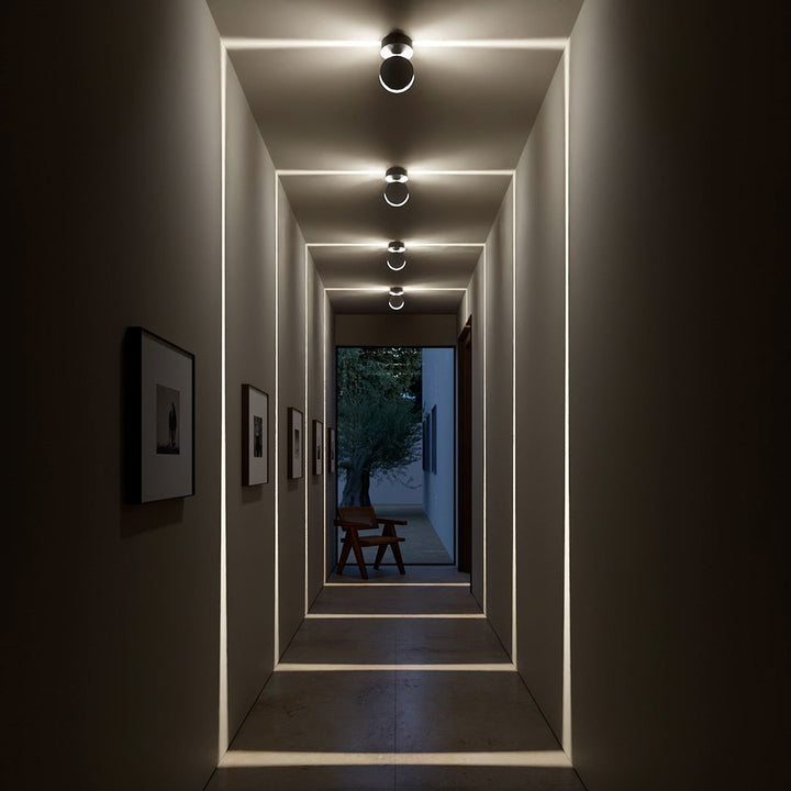 Skanto | NovaWall LED Vegglampe med fargeforandrende design