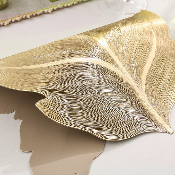Gold Leaf Luxury Bordskåner – 3D Elegant Bordmatte laget av PVC | Skanto