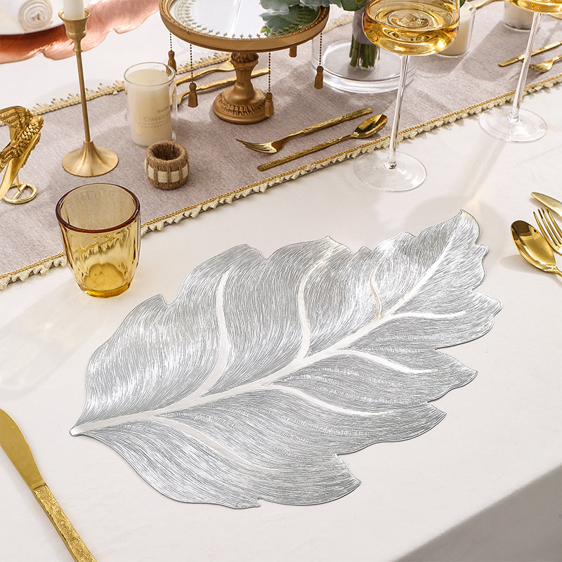 Gold Leaf Luxury Bordskåner – 3D Elegant Bordmatte laget av PVC | Skanto