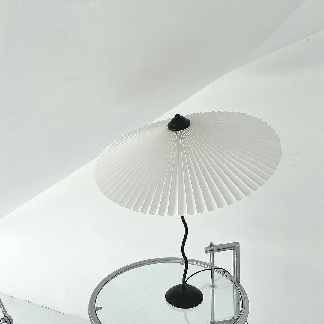 Skanto | Squiggle Paraply Bordlampe – Moderne Twirl Design med Krom Finish