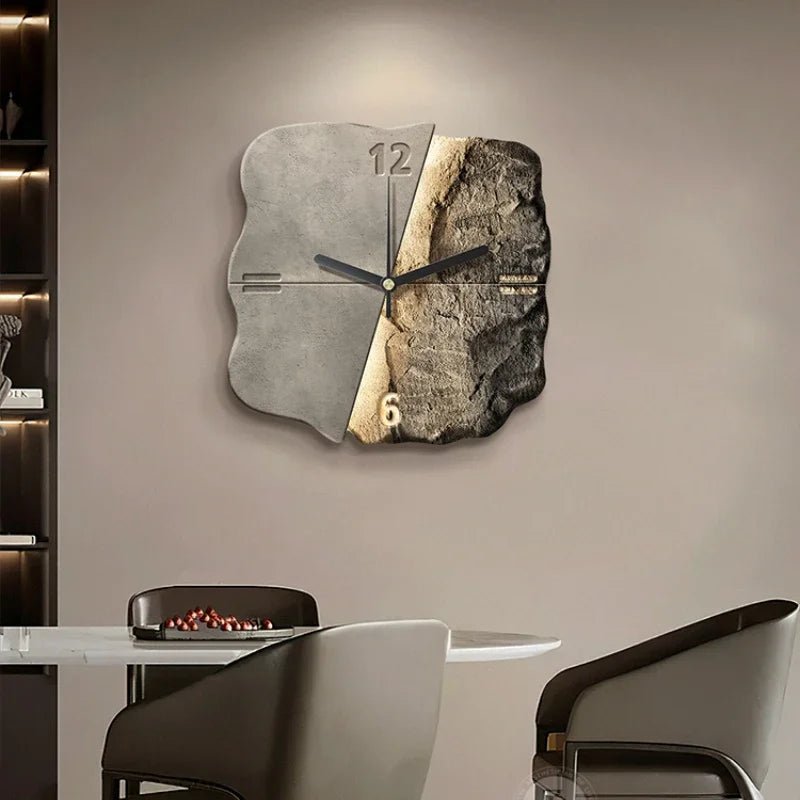 StoneAura – Moderne Wandudhr i Sandsteinoptik mit geräuschlosem Quarzwerk