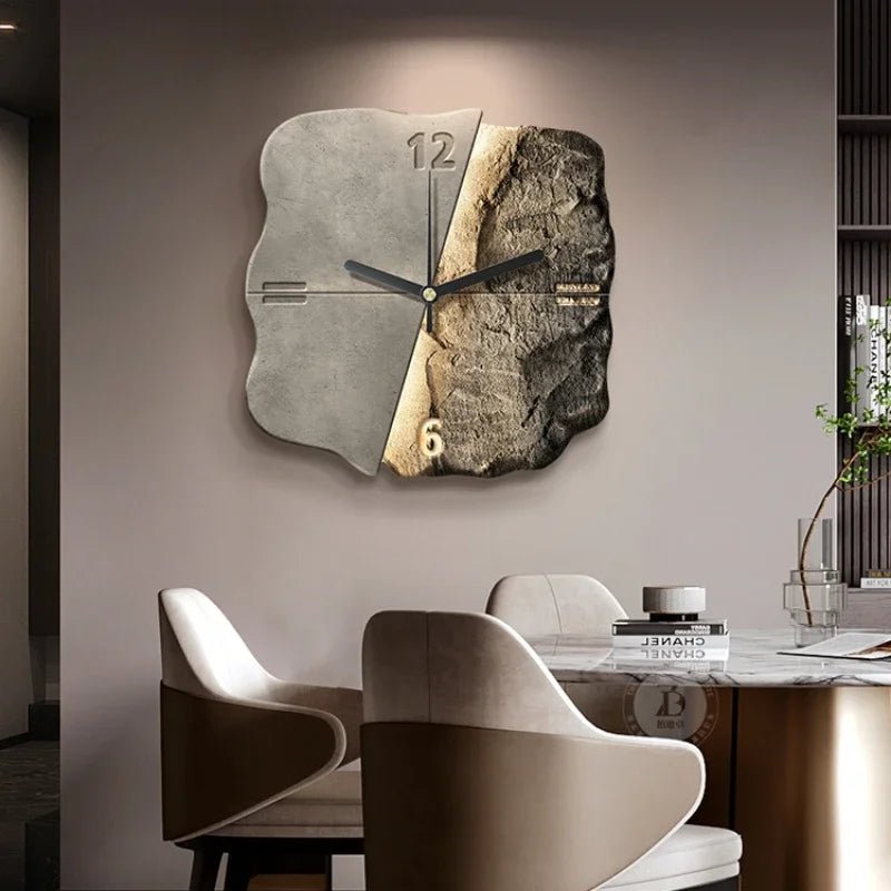 StoneAura – Moderne Wandudhr i Sandsteinoptik mit geräuschlosem Quarzwerk