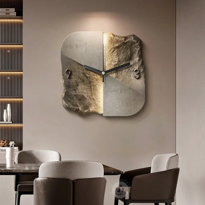 StoneAura – Moderne Wandudhr i Sandsteinoptik mit geräuschlosem Quarzwerk