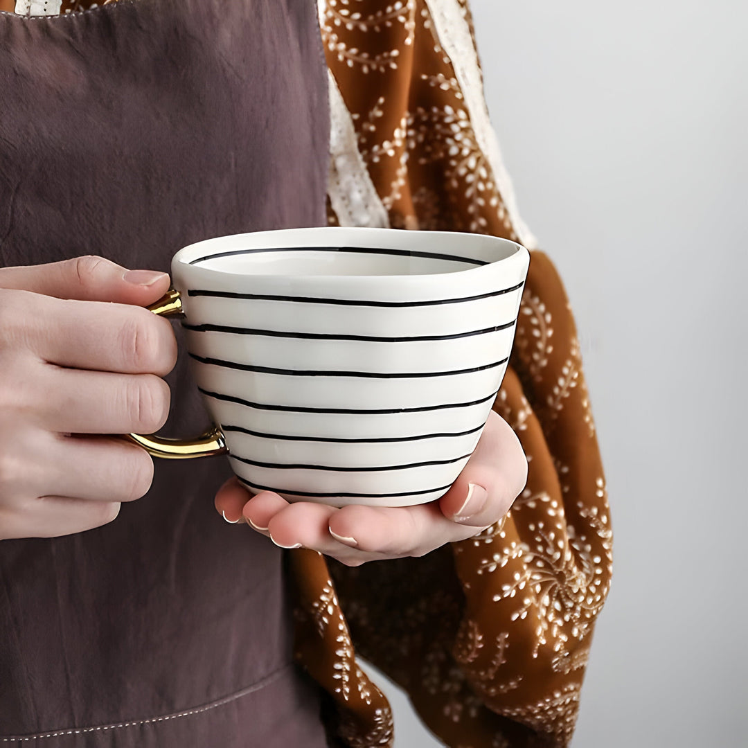 Keramisk krus med geometrisk design – Stilig og moderne | Ideell for kaffe eller te