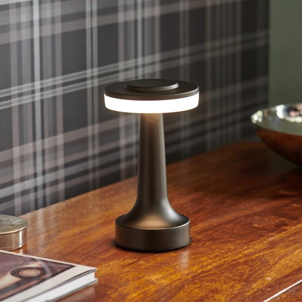Skanto | Trådlampe med oppladbart LED lys