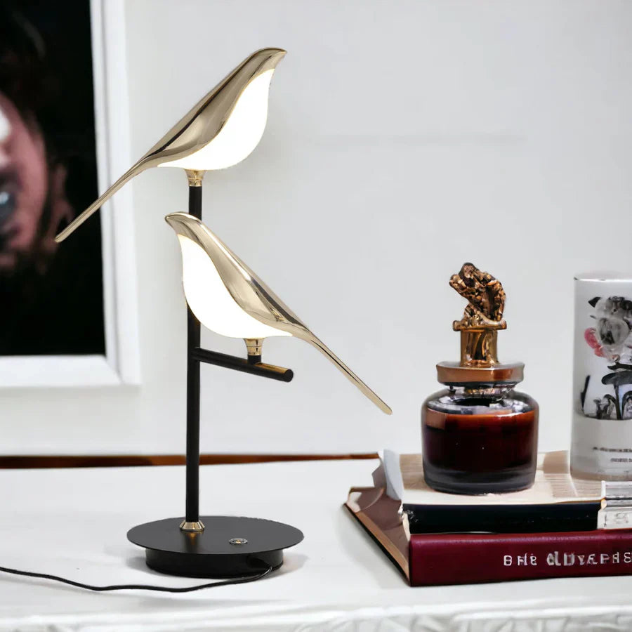 Skanto | Stilig Design LED Bordlampe - AvaBird