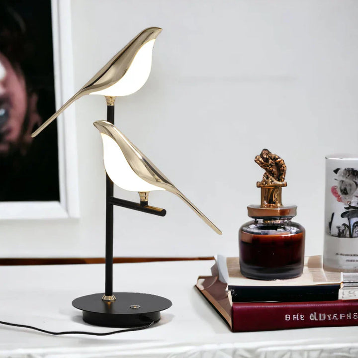 Skanto | Stilig Design LED Bordlampe - AvaBird