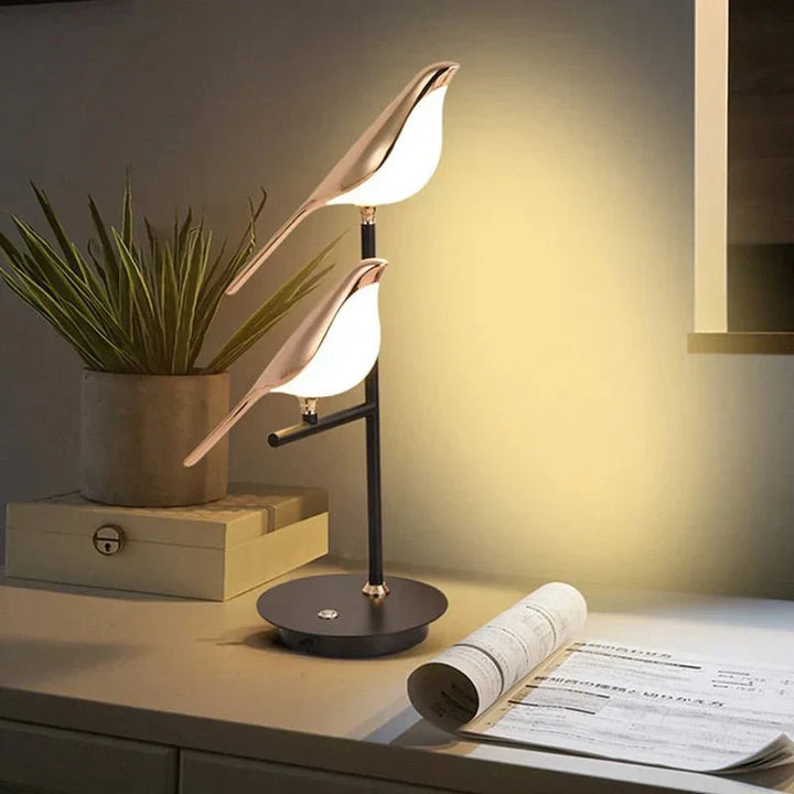Skanto | Stilig Design LED Bordlampe - AvaBird