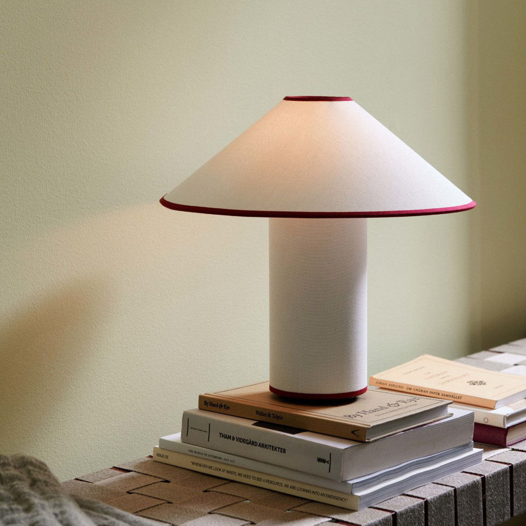 Skanto | Bordlampe med tekstilskjerm – Lunara