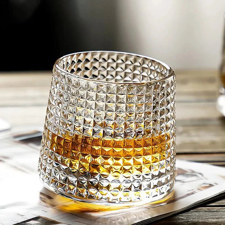Skanto | Teksturet Whisky Glass med Bølgeeffekt