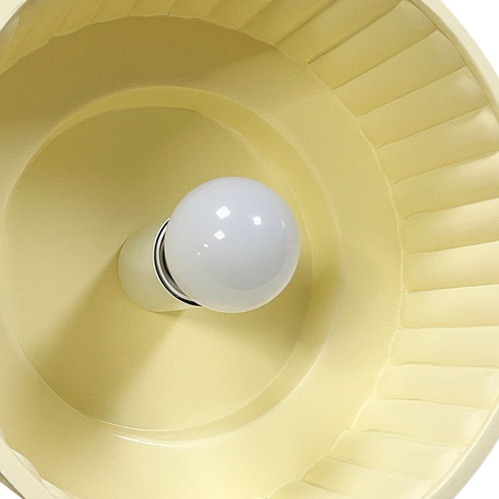 Skanto | Nordic Taklampe laget av keramikk i kremfarge