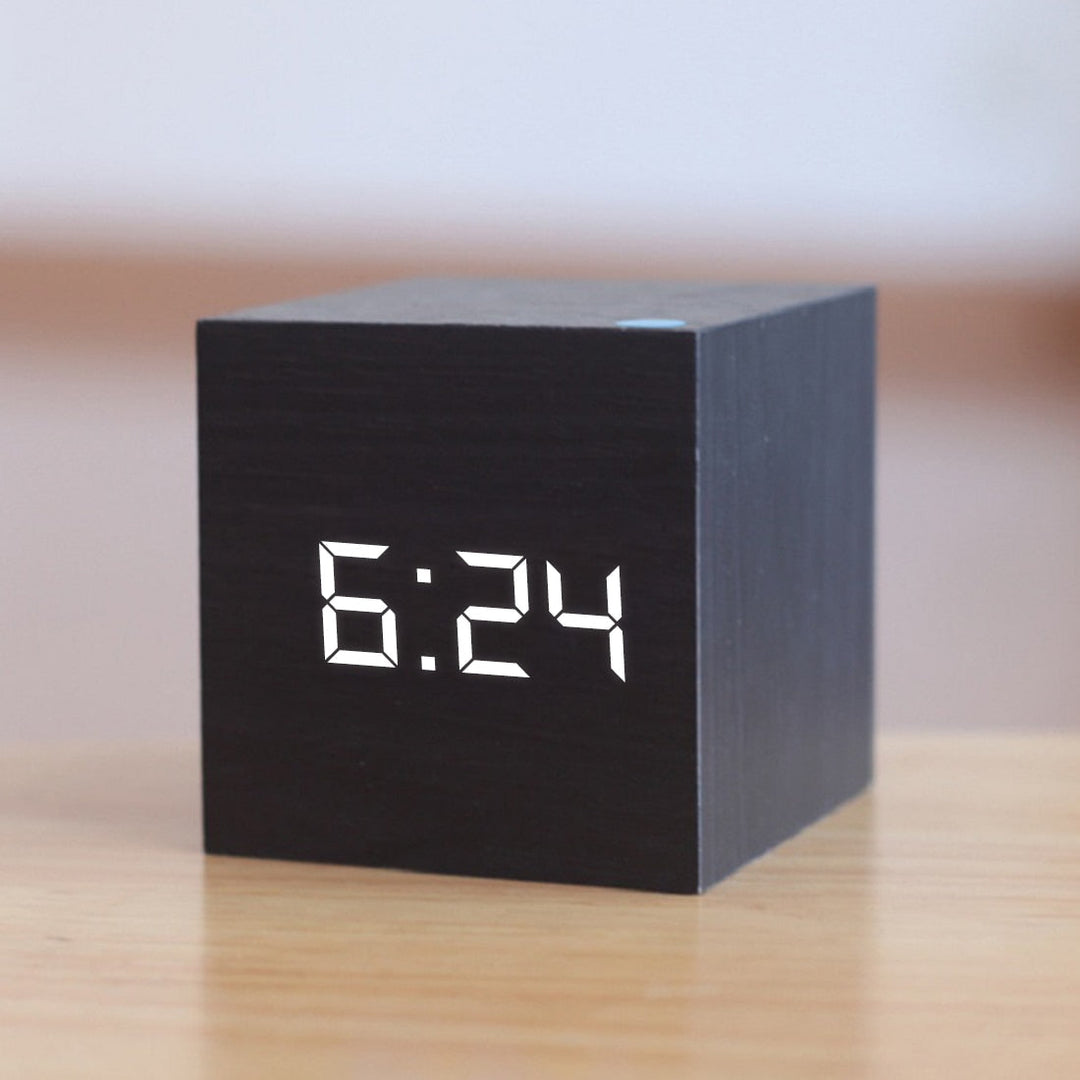 Kvadratisk LED Alarmklokke | Skanto