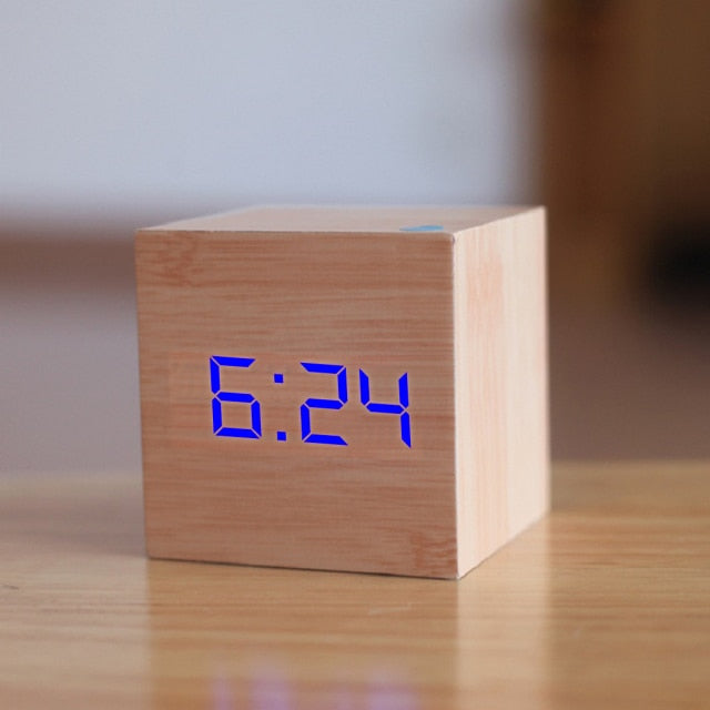 Kvadratisk LED Alarmklokke | Skanto