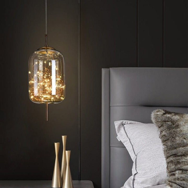 Skanto | Elegant hengende lampe med glasskjerm og fe-motiv