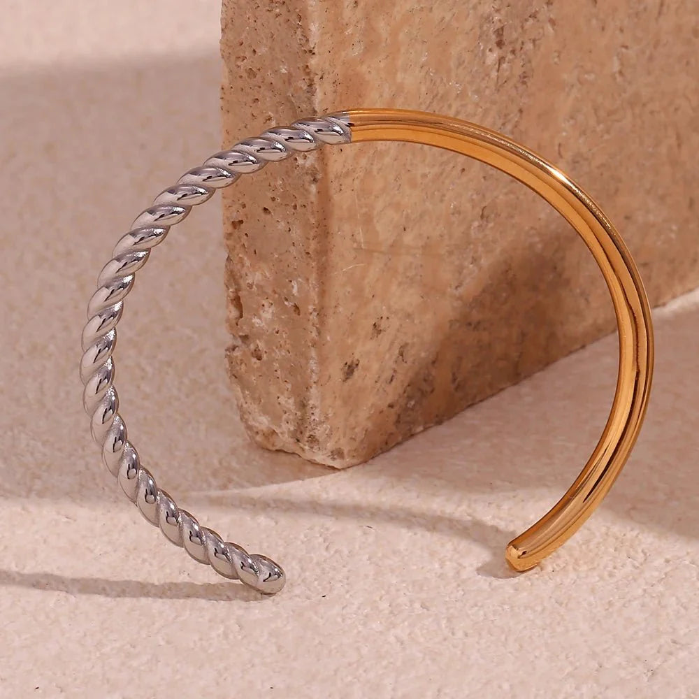 Skanto | Tvunnet Halv To-farget Mansjettarmbånd