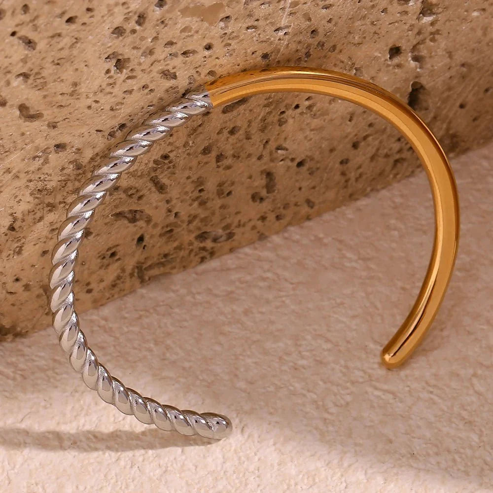 Skanto | Tvunnet Halv To-farget Mansjettarmbånd