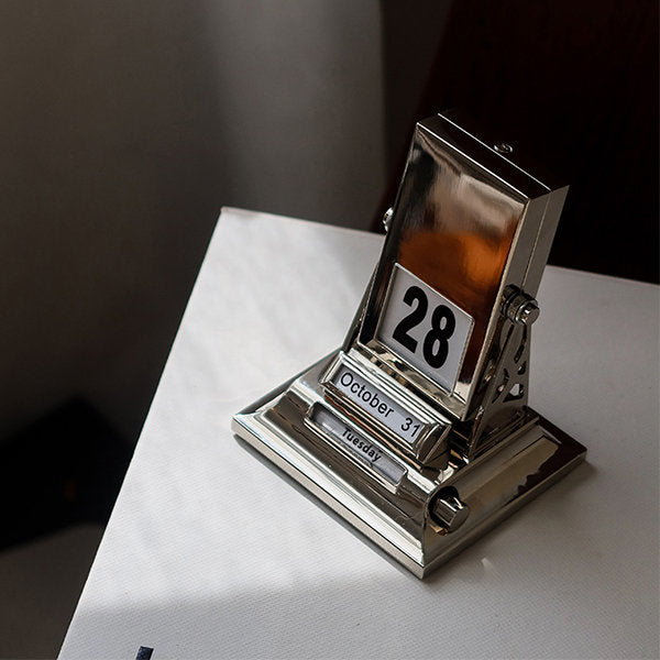 Skanto | Mekanisk Design Rotasjonskalender