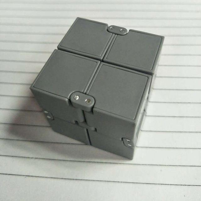 Infinity Cube | Skanto
