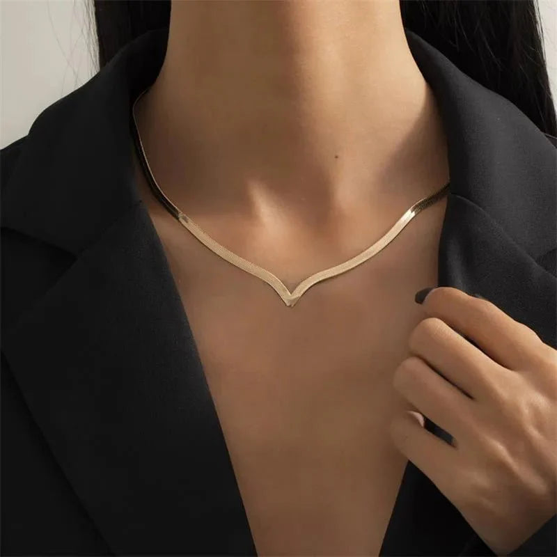 Skanto | V Taper Herringbone Nekselsmykke
