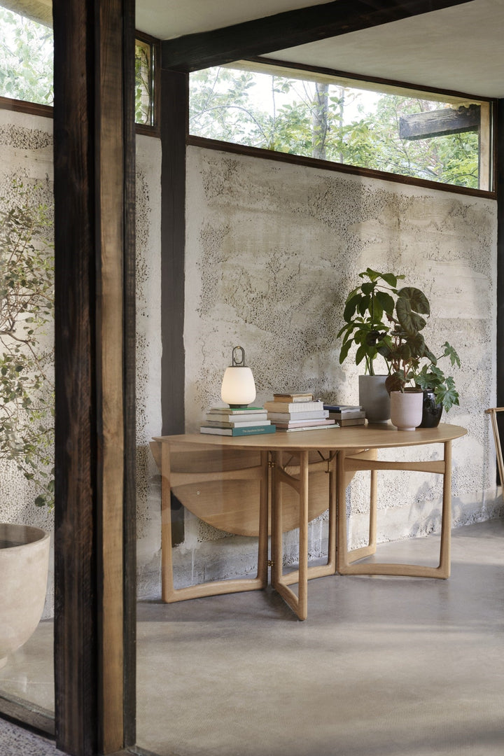 Skanto | Allsidig Patio Lantern - LunaGlow