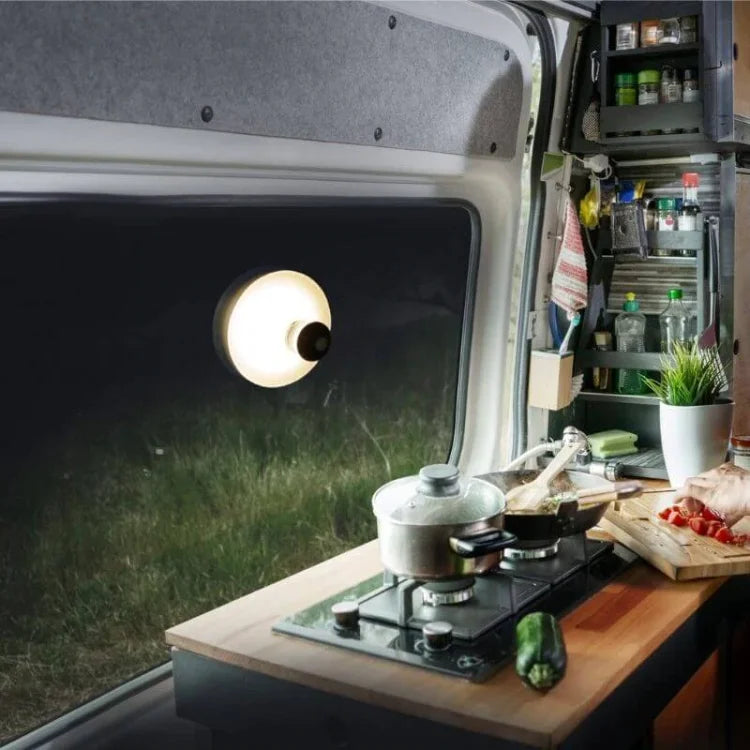 Skanto | Vegglampe med oppladbar sugefeste LED