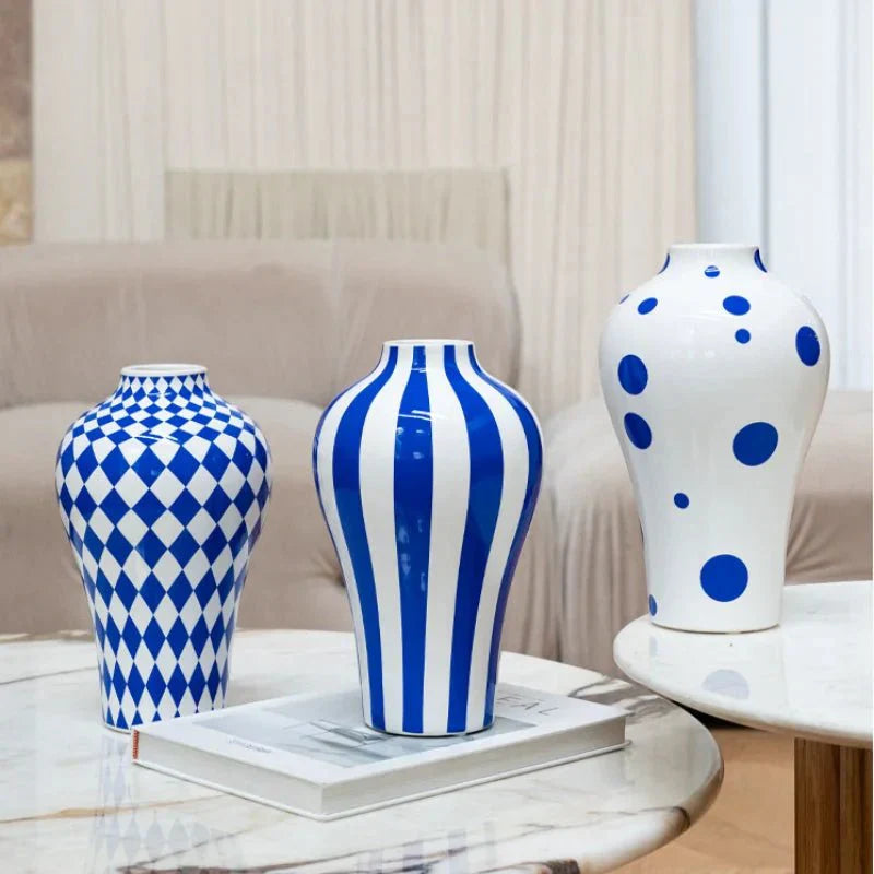 Vibrant Blue Geometric Ceramic Vase Moderne Hjem Dekor | Skanto