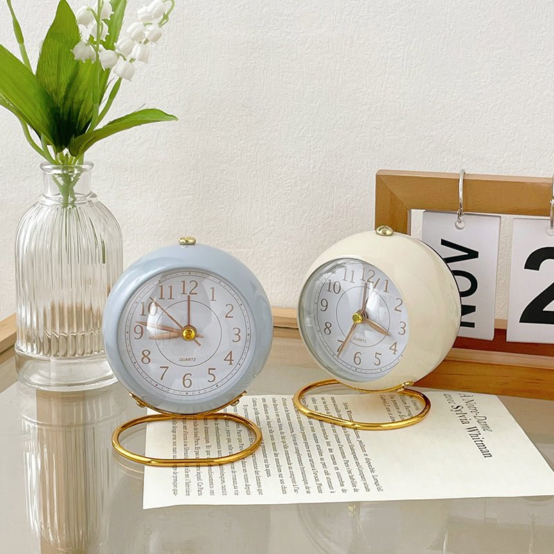Skanto | Vintage rund analog klokke