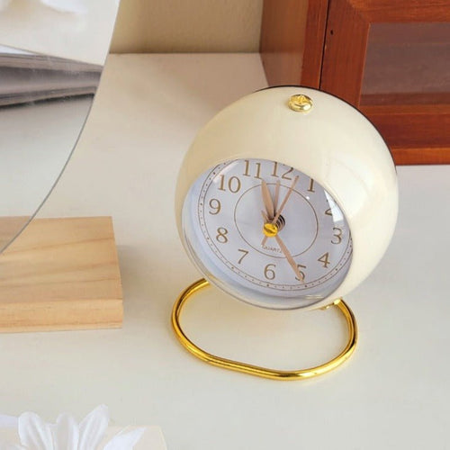 Skanto | Vintage rund analog klokke