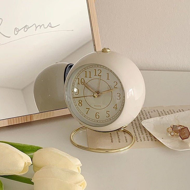 Norvo | Vintage rund analog klokke