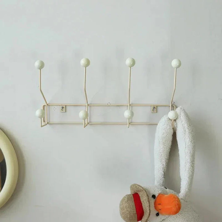 Skanto | Vintage Kleshengere Metallsett - Klassisk Garderobe for Frakker og Tilbehør