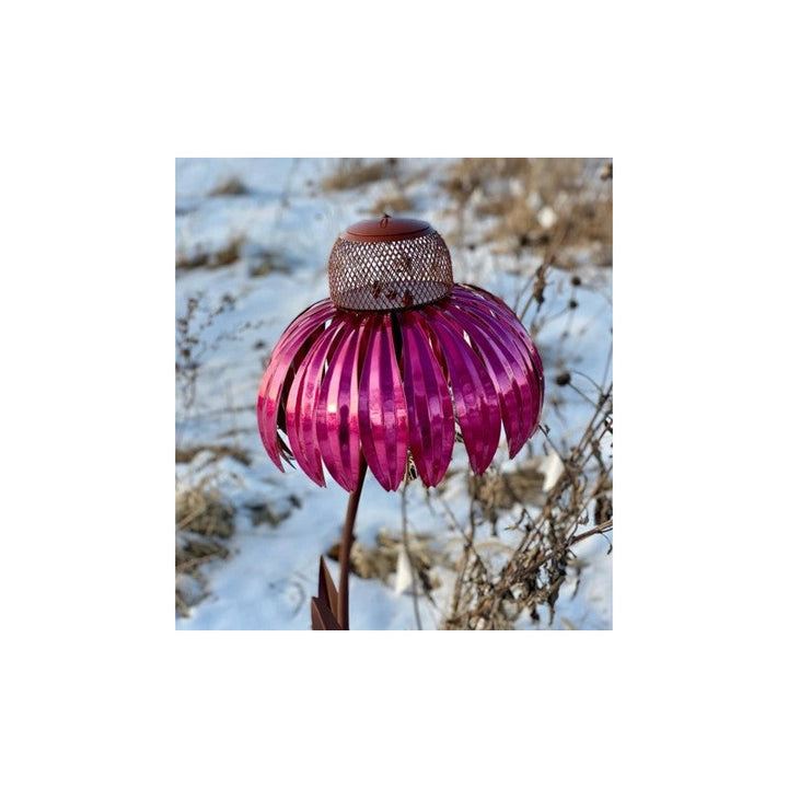 Skanto | Blomsterformet fuglemater | Vakker i hagen & morsom for de små fuglene
