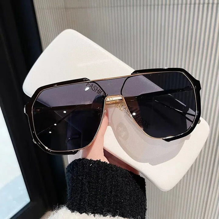 Skanto | VOGUEVIEW SHADES – Oversized firkantede solbriller med UV400 & fotokromatiske linser