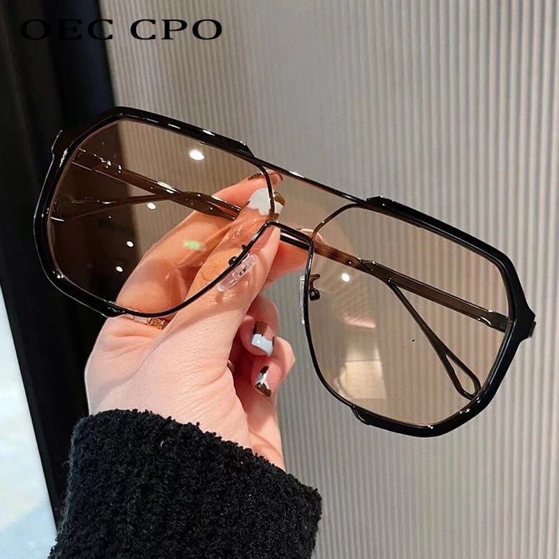 Skanto | VOGUEVIEW SHADES – Oversized firkantede solbriller med UV400 & fotokromatiske linser