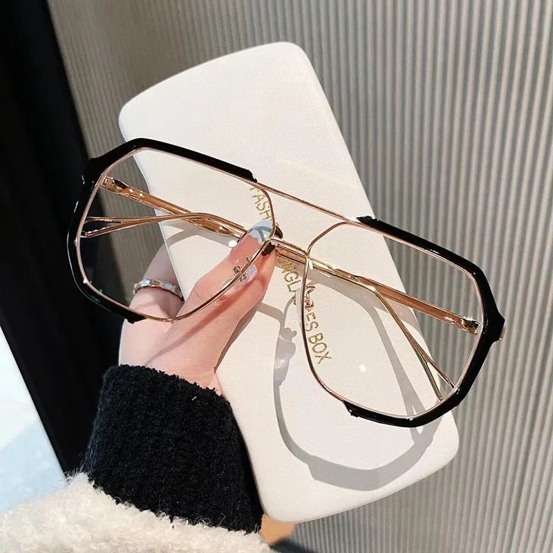 Skanto | VOGUEVIEW SHADES – Oversized firkantede solbriller med UV400 & fotokromatiske linser