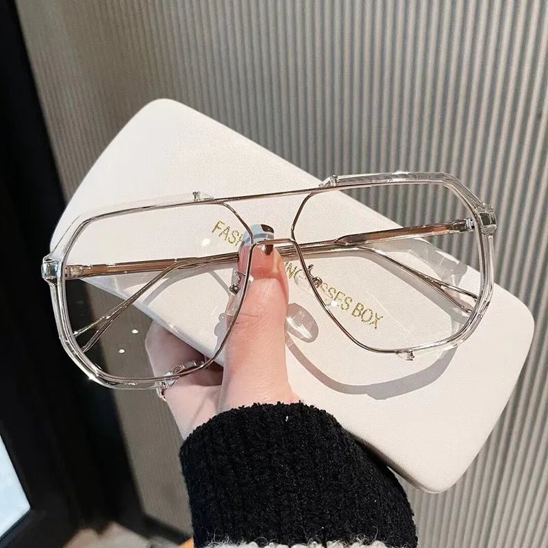 Skanto | VOGUEVIEW SHADES – Oversized firkantede solbriller med UV400 & fotokromatiske linser